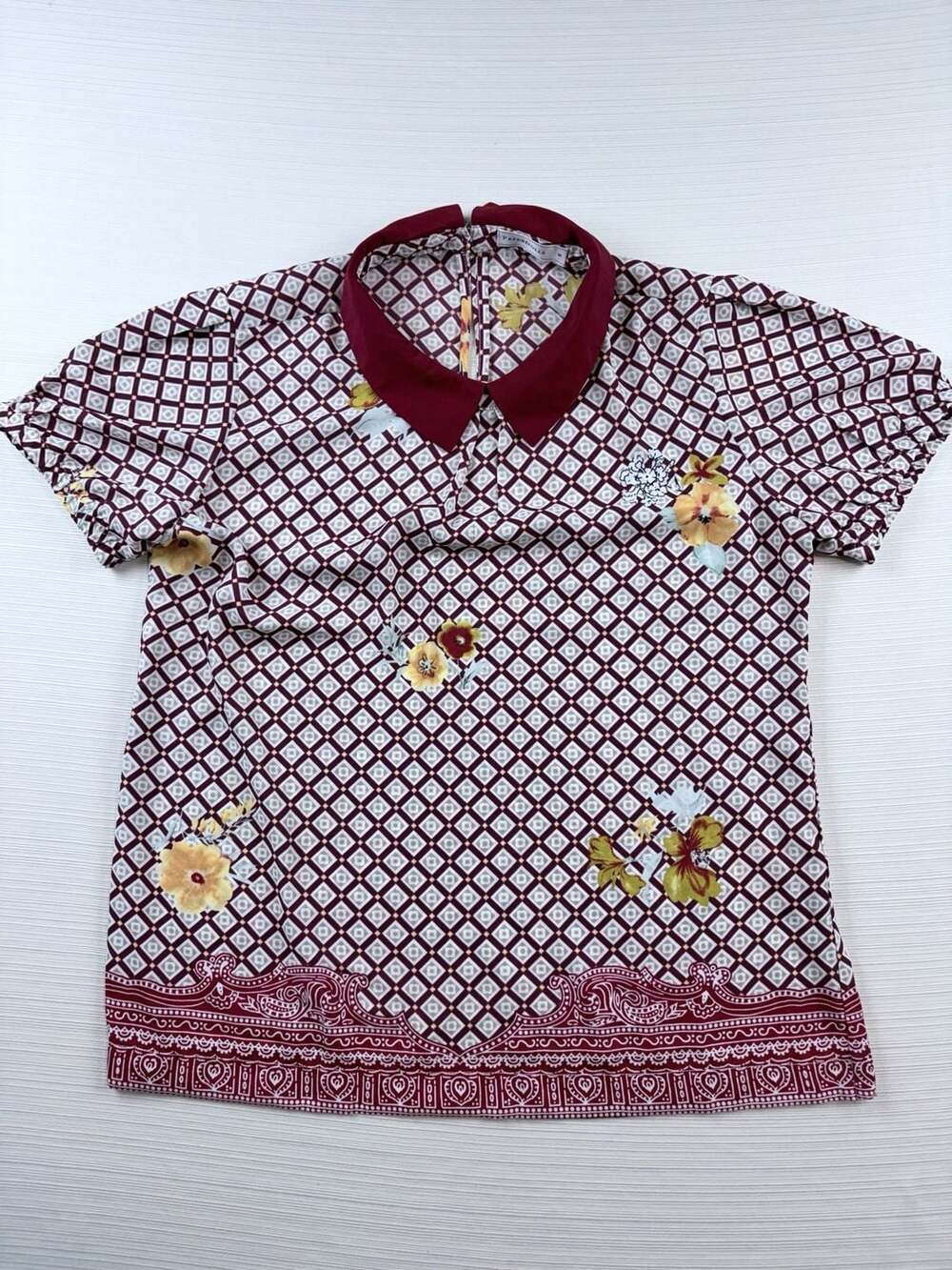 PAPERDOLLS Burgundy Floral Geometric Pattern Collared Short Sleeve Blouse Size M